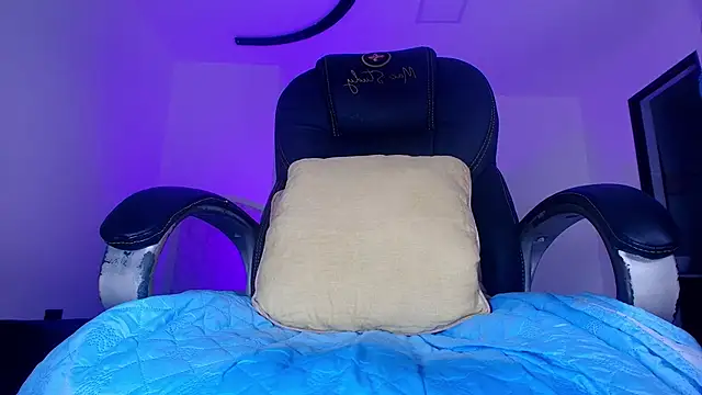 Czat XXX na żywo – naomi_kyse