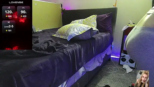 Blondiewithanass Live XXX Chat