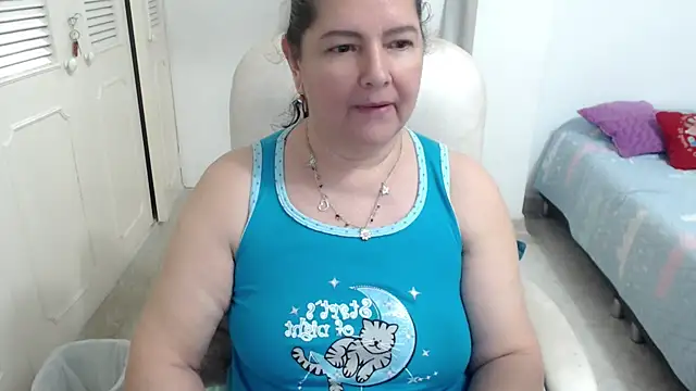 leonela_69's Live XXX Chat