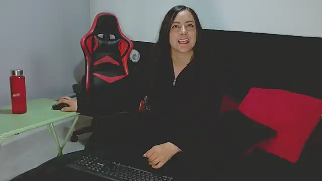 Czat XXX na żywo – Noamartin_