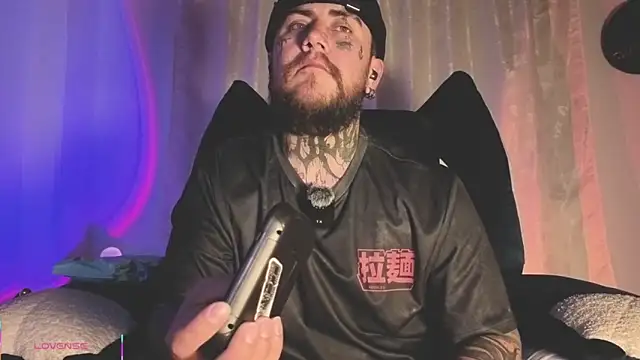 XXX chat uživo modela Denjig