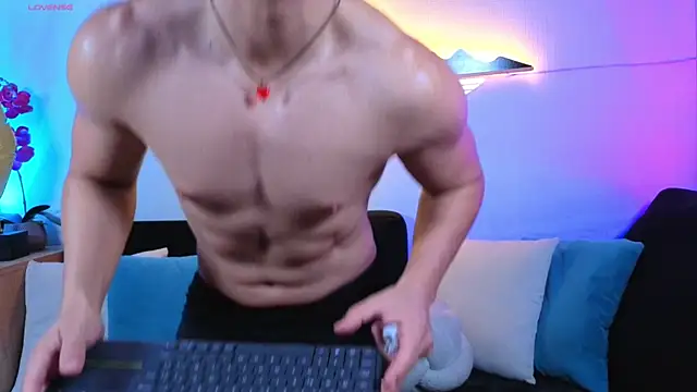 XXX chat uživo modela Almiboys