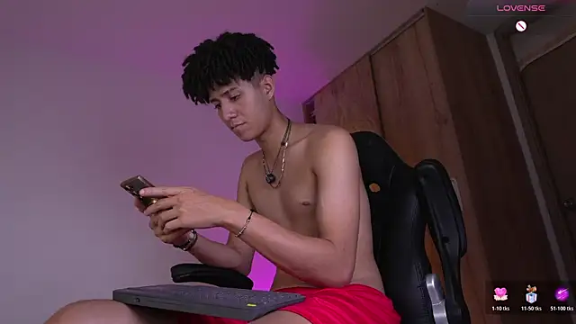 XXX chat uživo modela Afro_god_