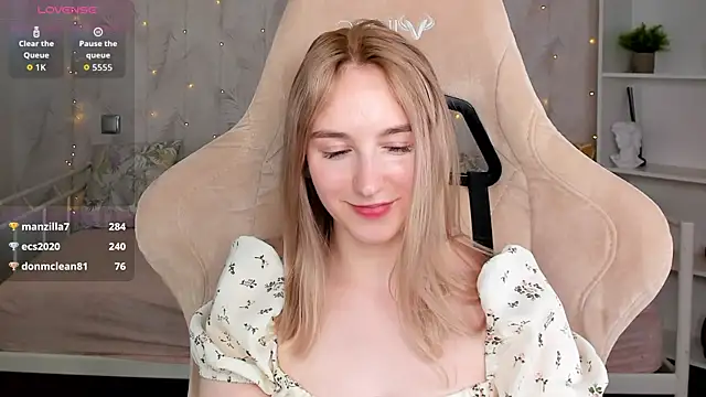 Shy_Polly Chat XXX live