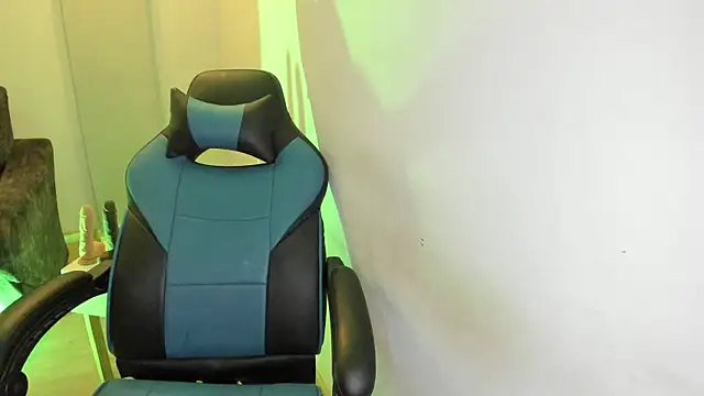 Show modela Scarbadgirl_ na web-kameri