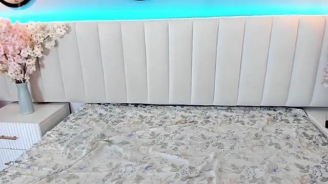 Sophia_Gloss' Live XXX Chat