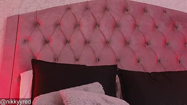 Nikky_Red_ Live XXX-chat