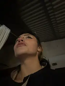 baby_akuma Chat XXX in diretta