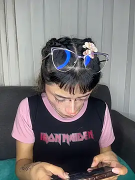 Chat XXX en directo de baby_akuma