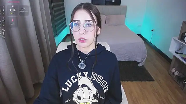 Онлайн чат XXX KittyCute-