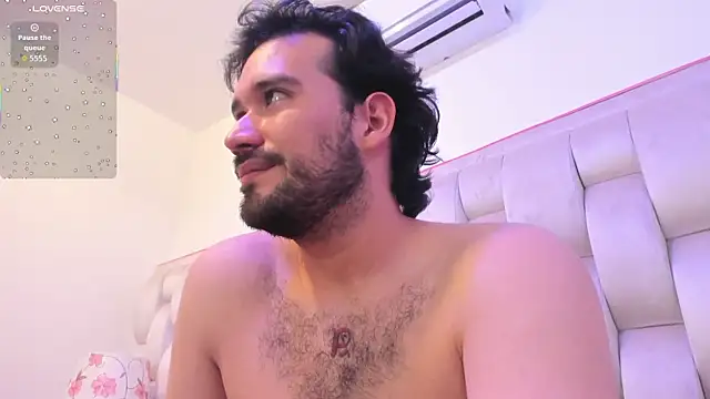 Онлайн чат XXX AdrianSith