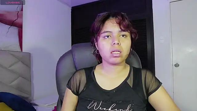 SabinaMerchetti Adlı Modelin Canlı XXX Sohbeti