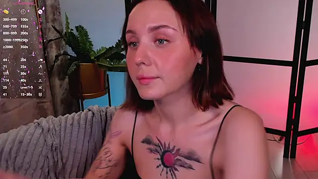 LianaFord's Live XXX Chat