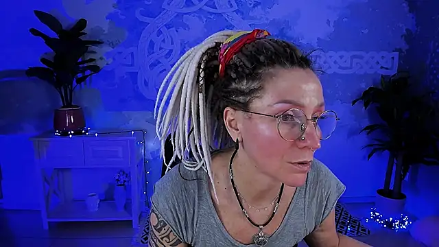 Show modela UmaSpace na web-kameri