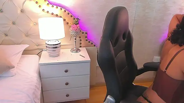 Czat XXX na żywo – EllaEvanzz