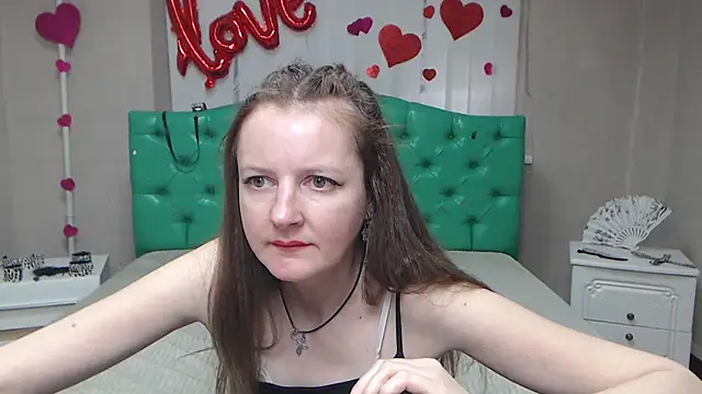 MeganPirs Chat XXX live