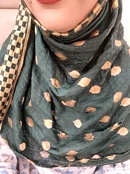 Indian-Aleena Adlı Modelin Canlı XXX Sohbeti