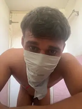 omkarcoll webkamerás műsora