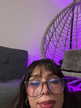 Samantha_Bernardo Show Webcam