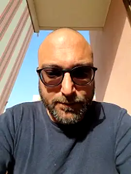 Show modela cetriolino na web-kameri