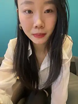 ZHJKS9988 – Live XXX-chat