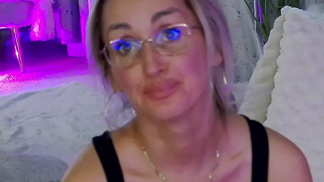 IsabelleEthan Live XXX-Chat