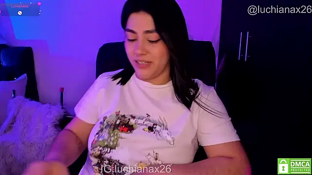 XXX chat uživo modela lucy26_