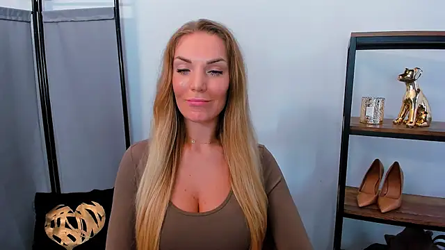 Chat XXX ao vivo de AulloraHoney