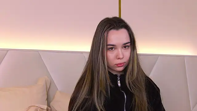 XXX chat uživo modela MiaMarlow