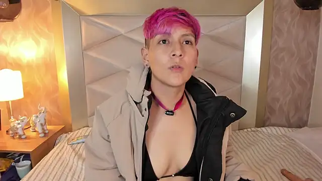 DannyRouds élő XXX-chatje