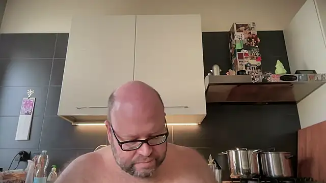 theitalianbear 网络视讯表演