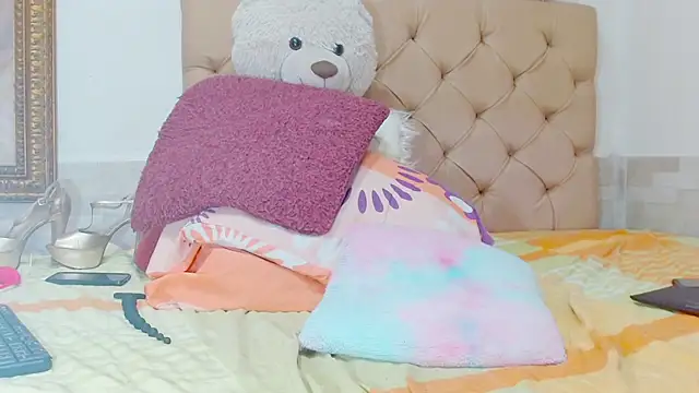 Dolldirtyxxx Adlı Modelin Web Kamerası Şovu