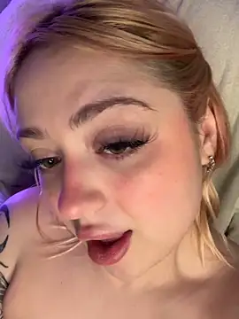 แชท XXX สดของ KellyMoors