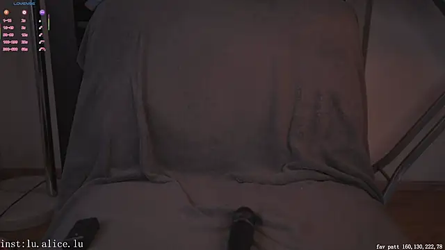 XXX chat uživo modela alicelu_