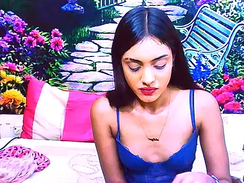 IndianPretty14u2Luv Adlı Modelin Canlı XXX Sohbeti