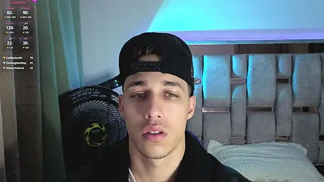 orionblaze69_ Adlı Modelin Canlı XXX Sohbeti