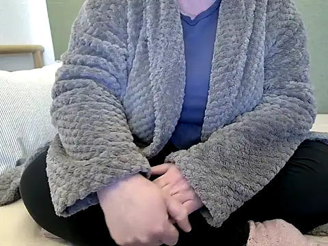 Pokazy przed kamerką – MarthaBriest