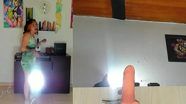 XXX chat uživo modela maia_funny