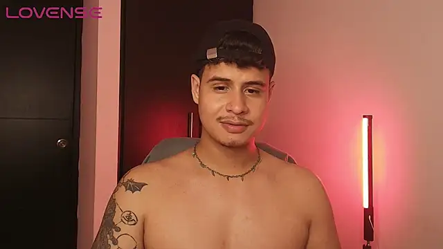 BjornSteel élő XXX-chatje