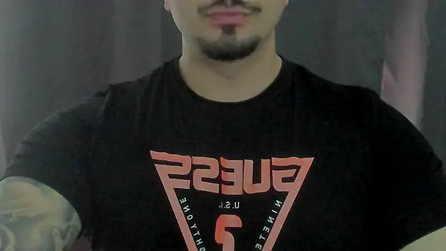 Chat XXX en directo de TONYWILSONN