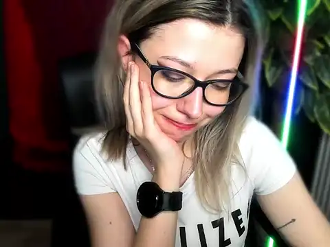 loveHeidi Chat XXX live