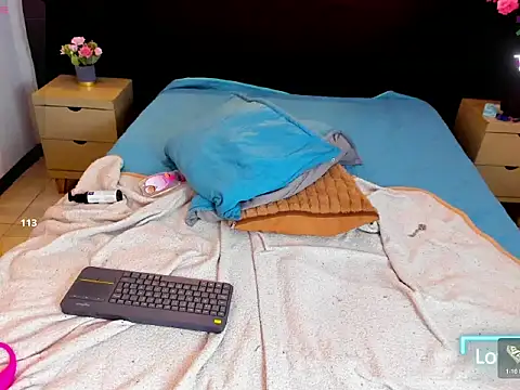 Chat +18 de Katty_Kiiss_ ao vivo