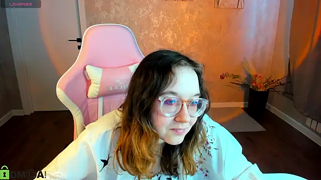 Aleks-caster 即時 XXX 聊天