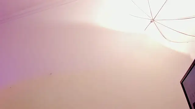 Show modela Amelia_Brixton na web-kameri