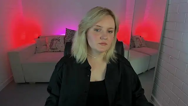 KathyBriggs Chat XXX in diretta