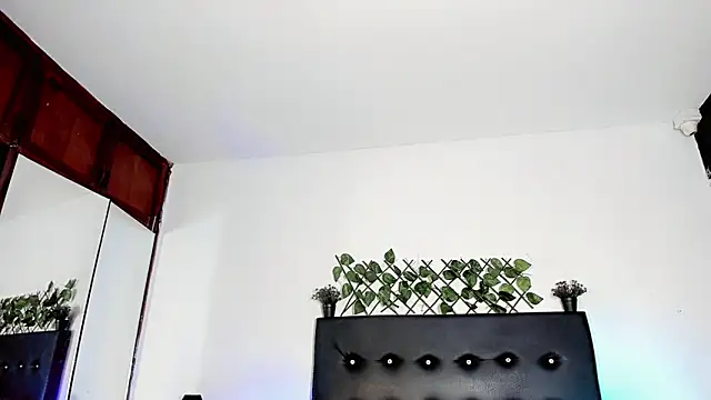 XXX chat uživo modela JERO_TEASE_S7S