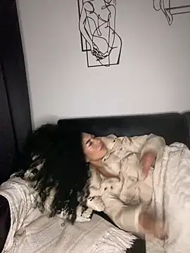 XXX chat uživo modela Koral369