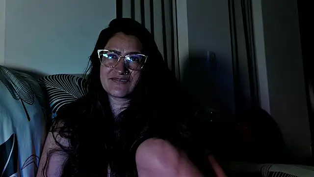 دردشة DeesseLuxure الجنسية المباشرة