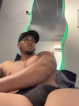 Czat XXX na żywo – Kris_Khalifa69