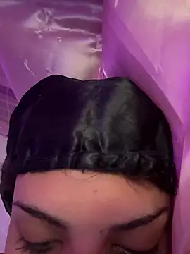 XXX chat uživo modela luludolll